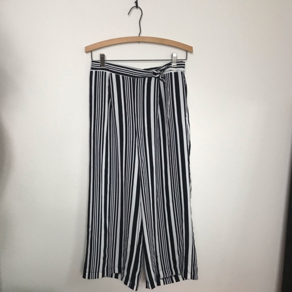 2pc.PROJECT RUNWAY STRIPED SET✨ - Picture 6 of 11